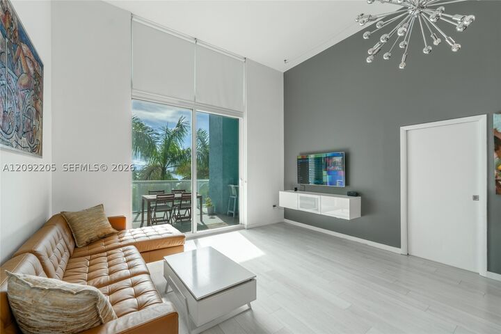 Property Photo:  1900 N Bayshore Dr 602  FL 33132 