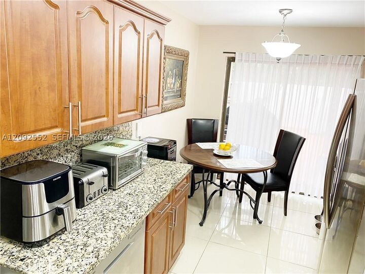 Property Photo: 600 NW 210th St 102-28 FL 33169