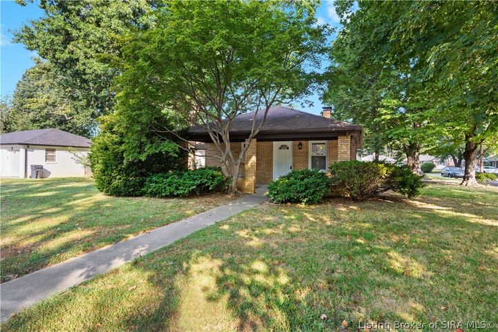 Property Photo: 1713 Herby Drive IN 47130