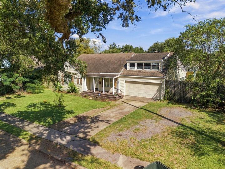 Property Photo:  909 5th  LA 70601 