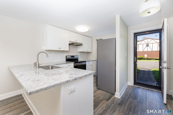 Property Photo:  101 Cedar Hollow Drive 101  CT 06067 