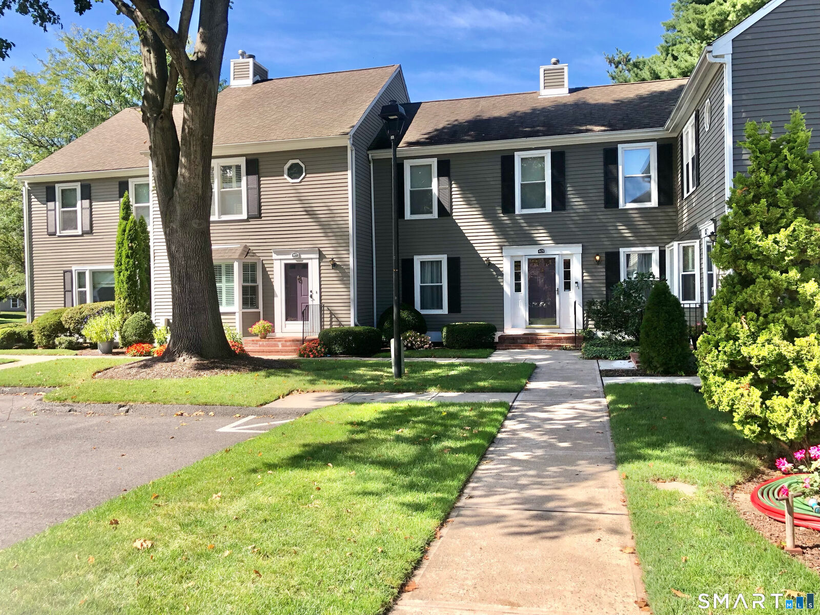 Property Photo:  409 Georgetown Drive 409  CT 06033 