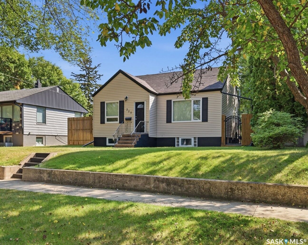 Property Photo: 220 3rd Street E SK S7H 1L3