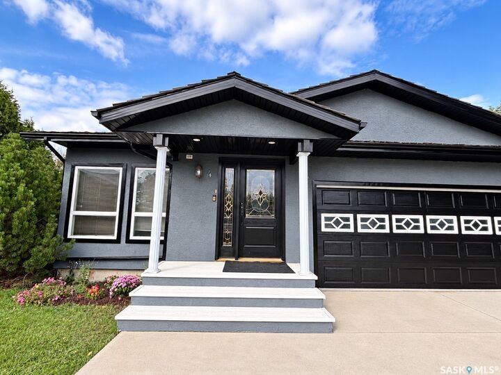 Property Photo:  4 Phillips Court  SK S0L 1S0 