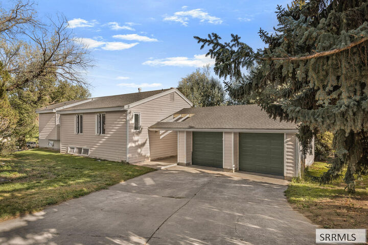 Property Photo:  11605 Arlington Drive  ID 83404 
