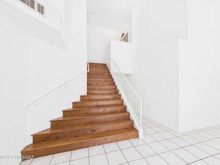 Property Photo: 8932 N Spinel Place AZ 85742