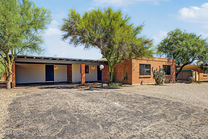 Property Photo: 7751 E Elida Street AZ 85715