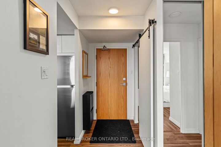 Property Photo:  65 Ellen Street 1407  ON L4N 3A5 