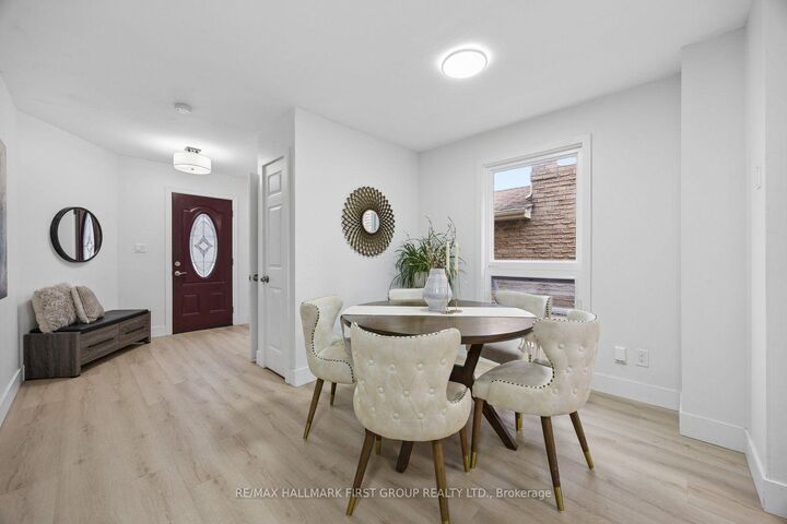 Property Photo:  4 Lowder Place  ON L1N 8C1 