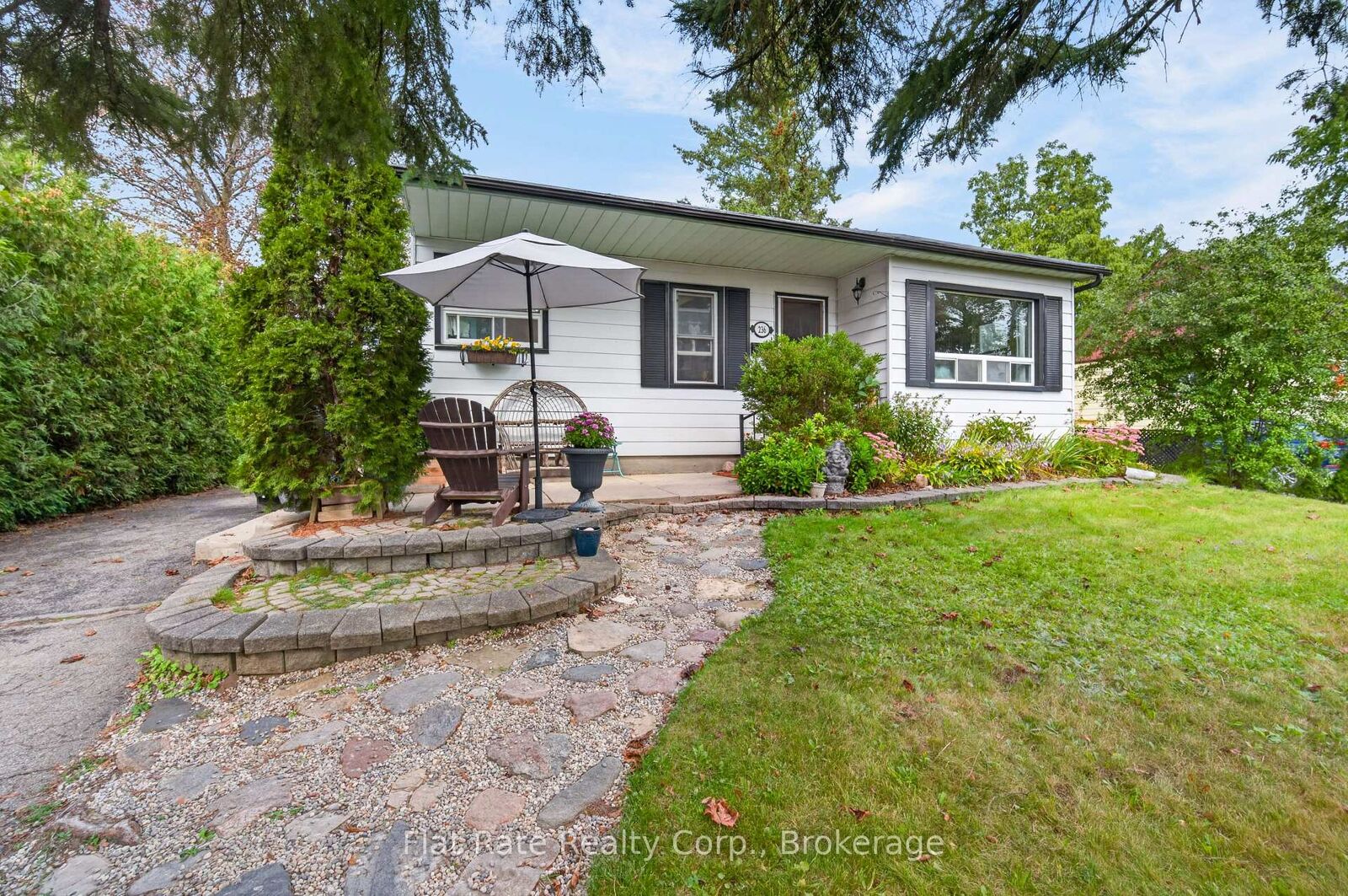 Property Photo:  236 Gallagher Street  ON K9H 5P5 