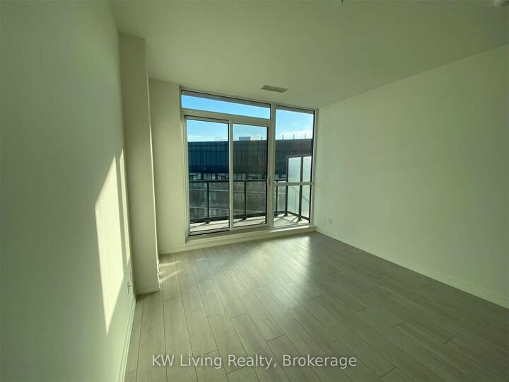 Property Photo:  49 East Liberty Street 1806  ON M6K 0B2 