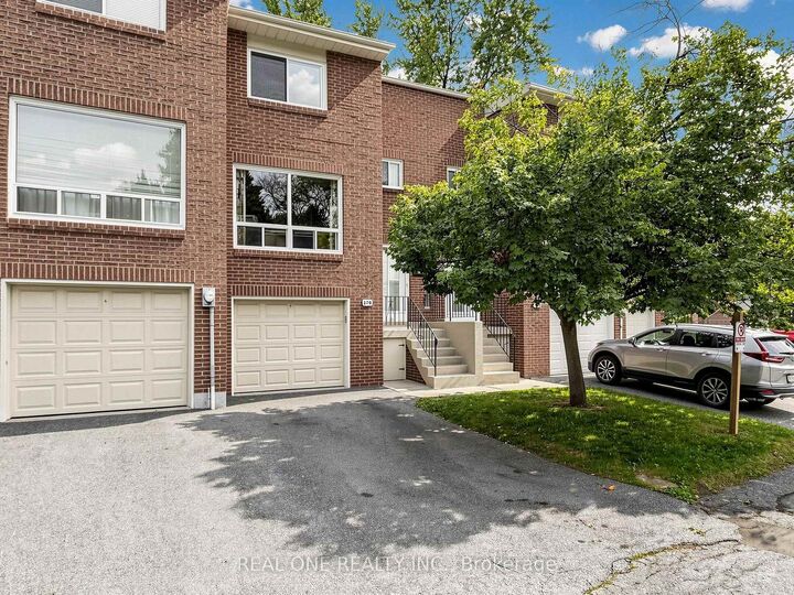 Property Photo:  174 Rusty Crestway N/A  ON M2J 2Y6 