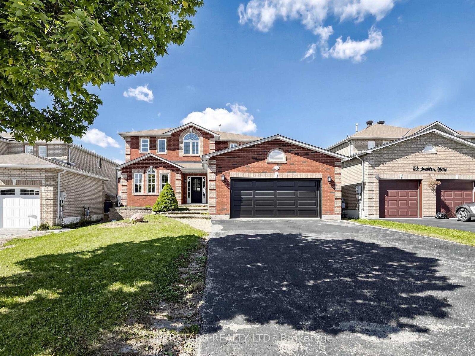 Property Photo:  75 Ambler Bay N/A  ON L4M 7A6 