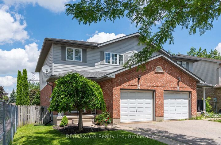 Property Photo:  108 Walsh Crescent  ON N5A 7X7 