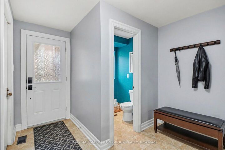 Property Photo: 106 Valley Stream Drive B ON K2H 9E1