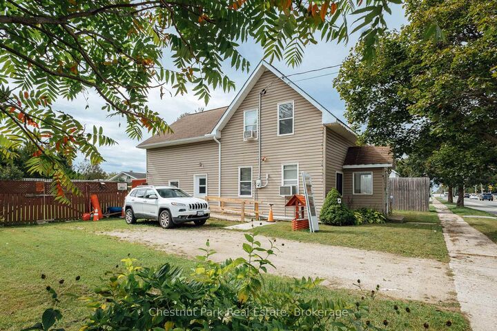 Property Photo: 49 Queen Street E ON N0H 1P0
