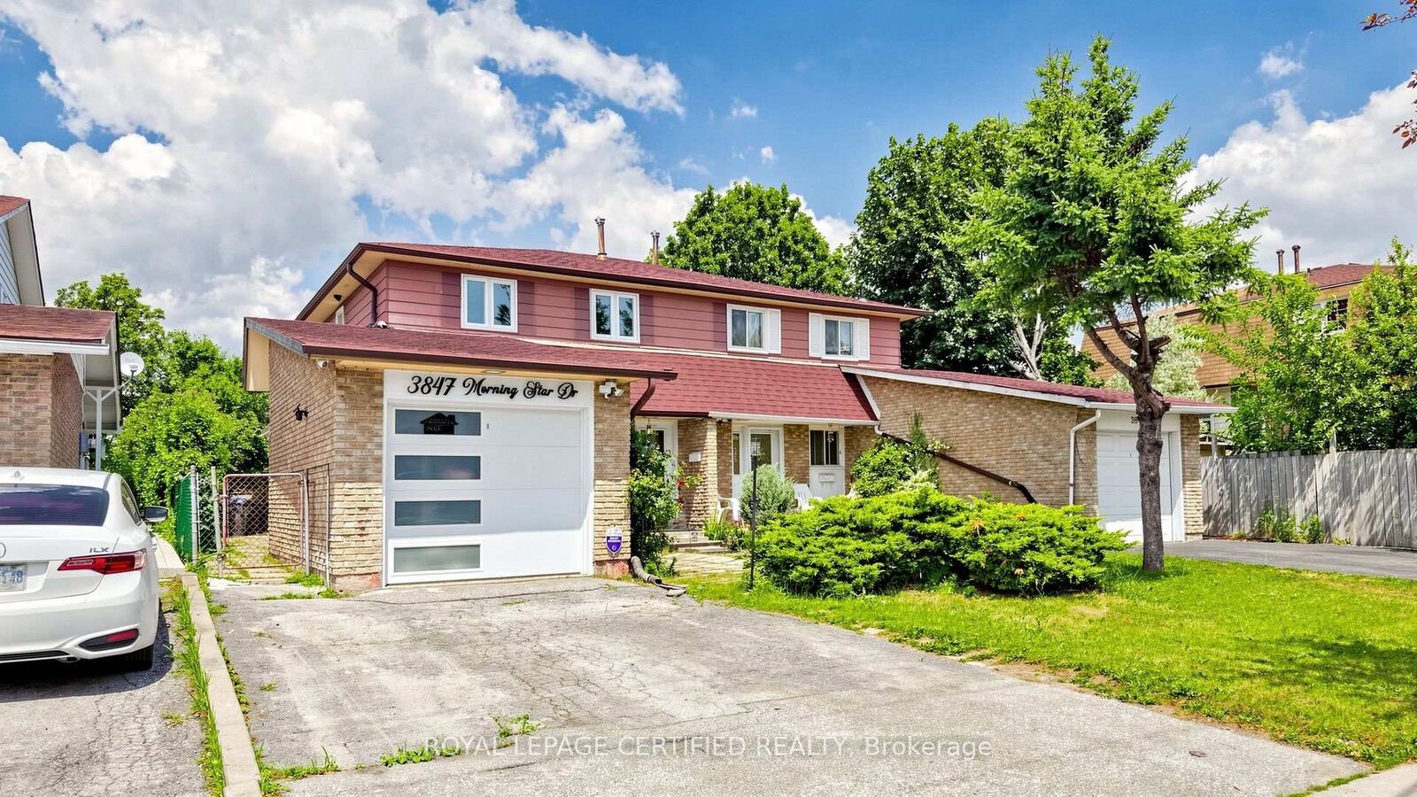 Property Photo:  3847 Morning Star Drive  ON L4T 3K2 