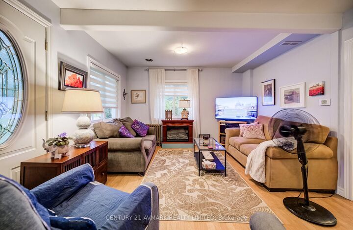 Property Photo:  803 Foss Road  ON L0S 1C2 