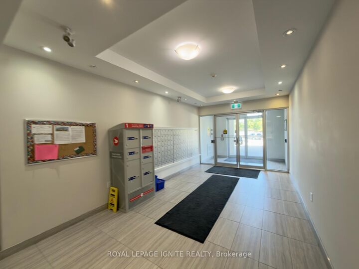 Property Photo:  80 Aspen Springs Drive 226  ON L1C 0V4 