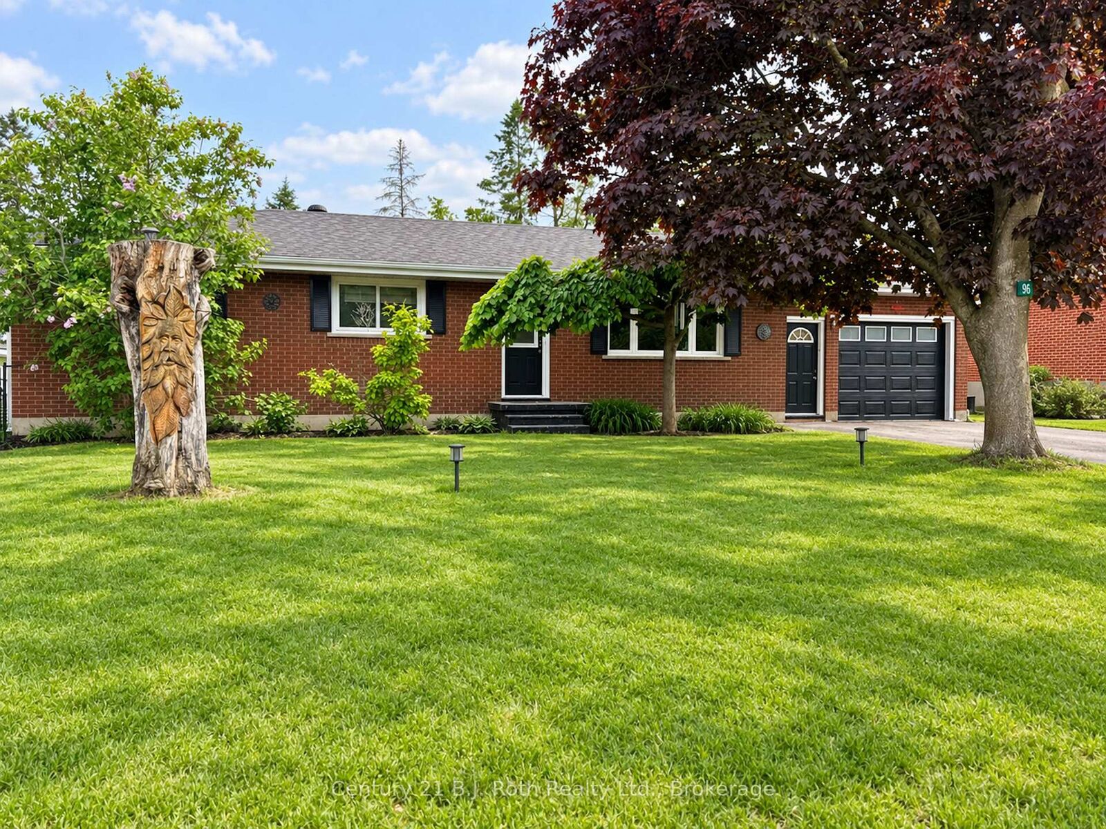 Property Photo:  96 Jamieson Crescent  ON L3V 0H8 