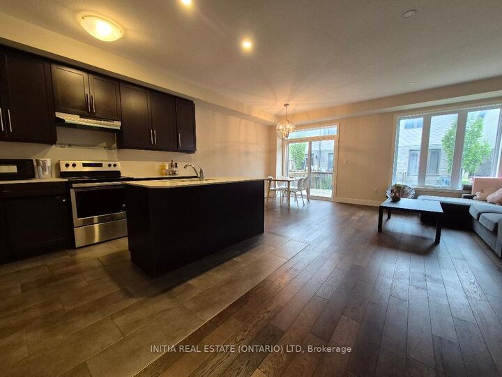 Property Photo:  1960 Dalmagarry Road 109  ON N6G 0T8 