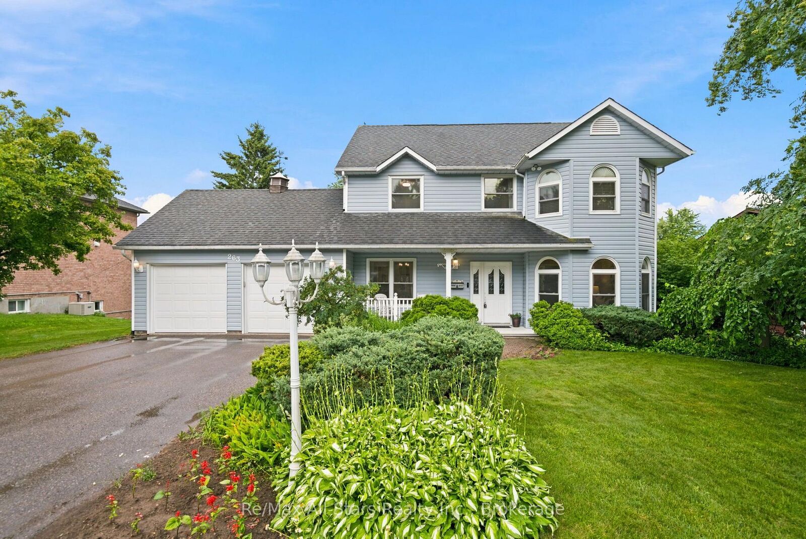 Property Photo:  263 Union Avenue  ON L9L 1C1 