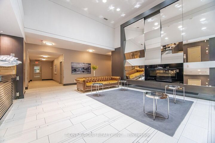 Property Photo:  35 Bastion Street 1213  ON M5V 0C2 