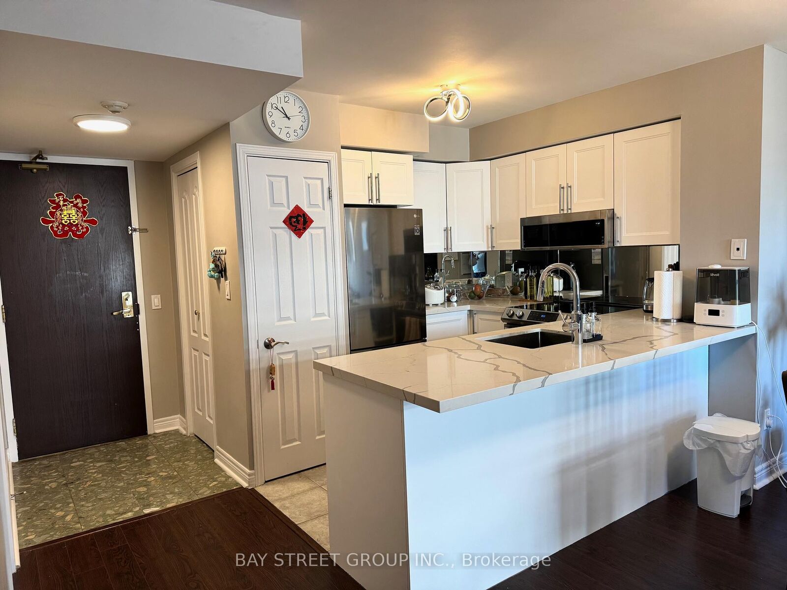Property Photo:  18 Parkview Avenue 1203  ON M2N 7H7 