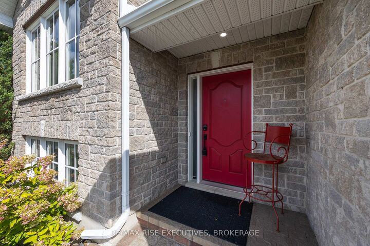 Property Photo:  1500 Crimson Crescent  ON K7P 0H4 