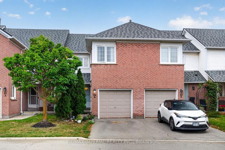 Property Photo:  5205 Glen Erin Drive E 26A  ON L5M 5N6 