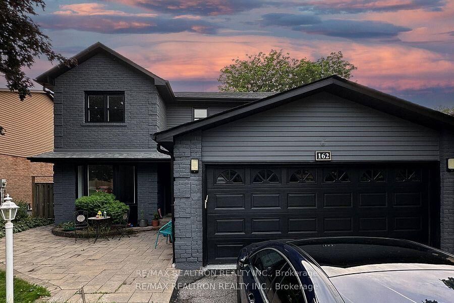Property Photo:  162 Walton Drive Basement  ON L4G 3R8 