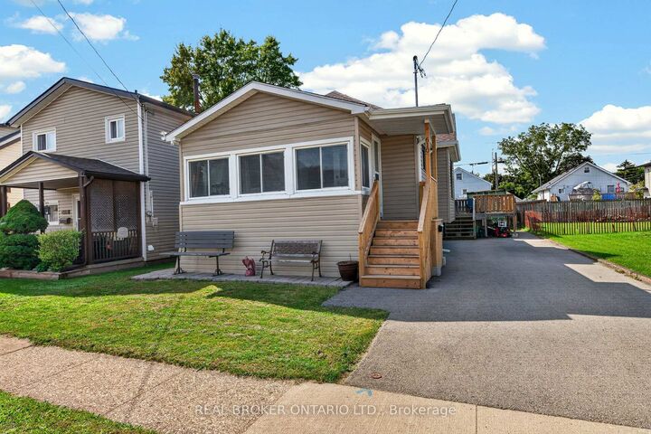 Property Photo:  610 Steele Street  ON L3K 4Y7 