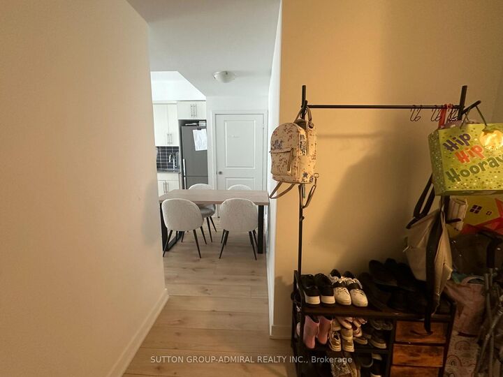 Property Photo:  2799 Kingston Road 724  ON M1M 1N1 