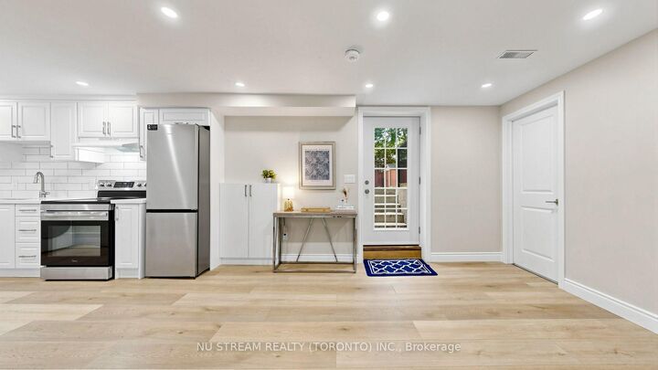 Property Photo:  297 Toll Gate Boulevard Bsmt  ON N2L 4M5 