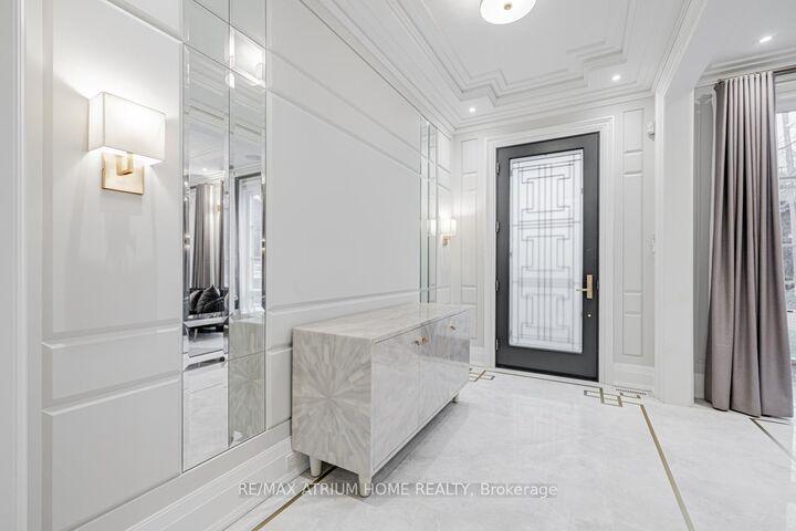 Property Photo: 319 Richview Avenue ON M5P 3G4