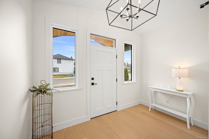 Property Photo:  865 Grumman Pl #6  BC V9M 4H9 