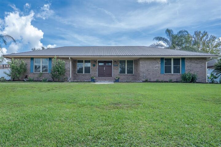 Property Photo:  377 Foxridge Road  FL 32065 