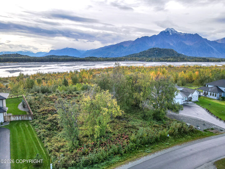 Property Photo: 1659 N River Rock Circle AK 99645