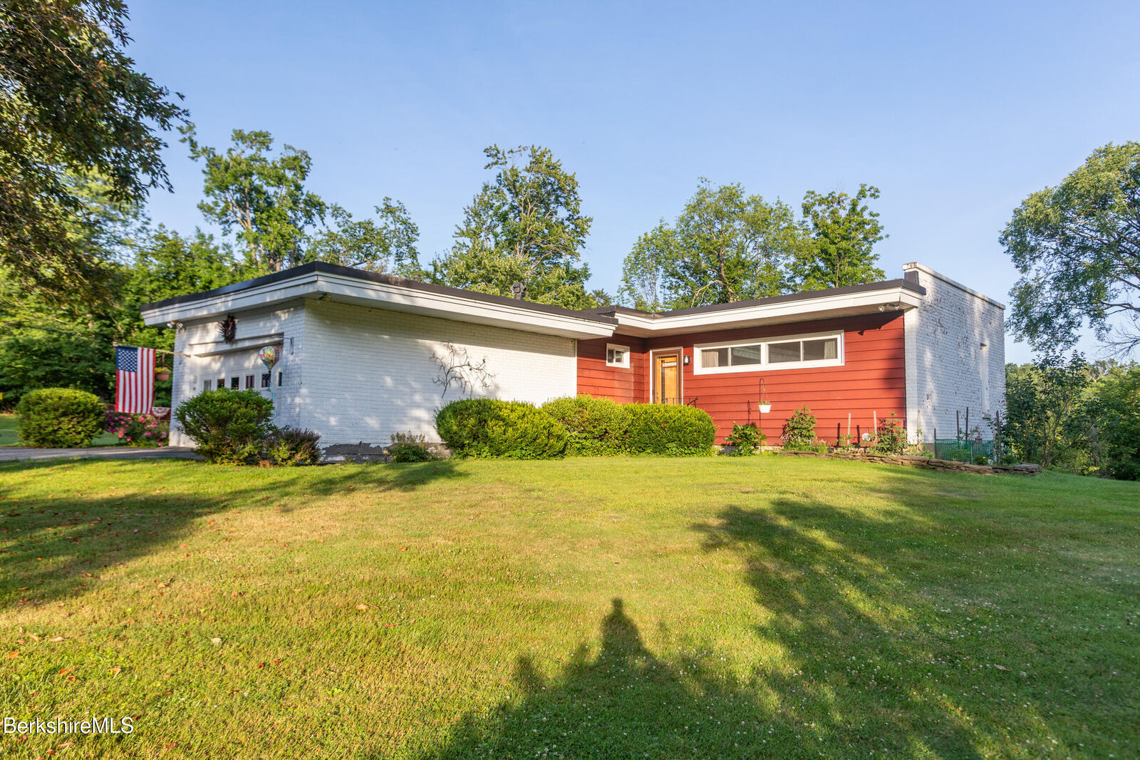Property Photo: 62 Braeburn Rd MA 01226