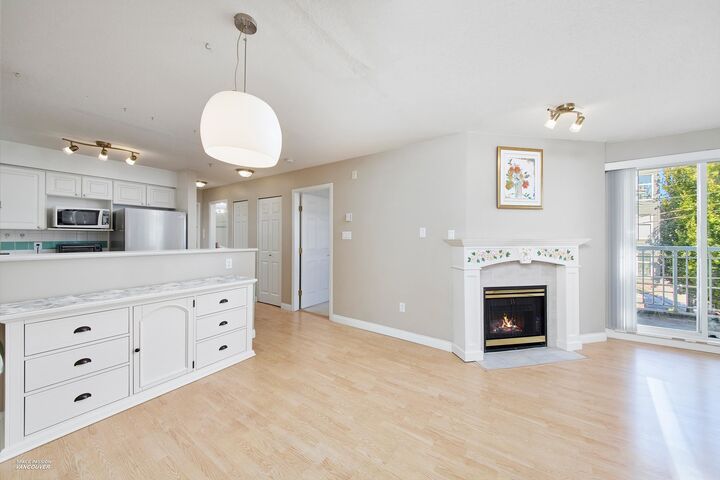Property Photo: 8989 Hudson Street 301 BC V6P 6Y1