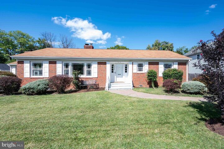Property Photo:  3228 Groveton Street  VA 22306 
