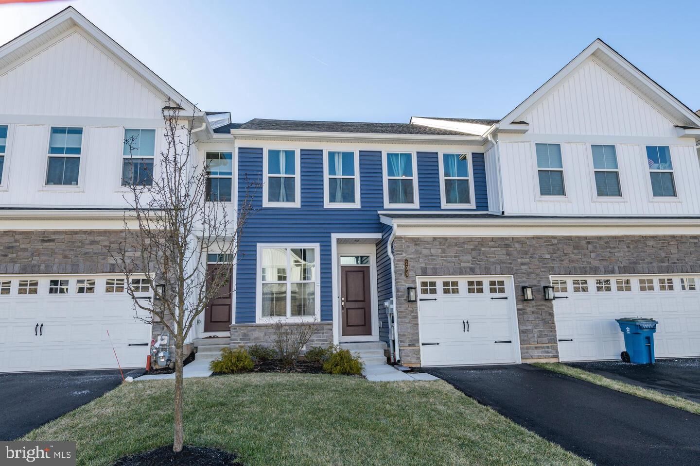 Property Photo:  204 Wystone Court  PA 18915 