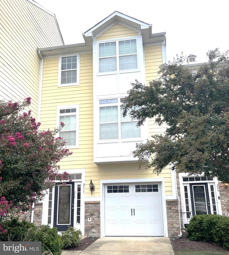 Property Photo:  211 Monroe Point Drive  VA 22443 