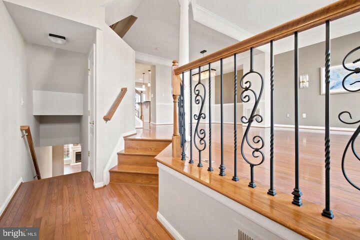 Property Photo: 42040 Angel Arch Terrace VA 20105