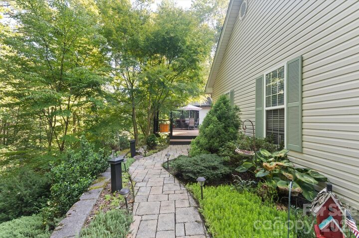 Property Photo: 300 Caroline Lane NC 28768