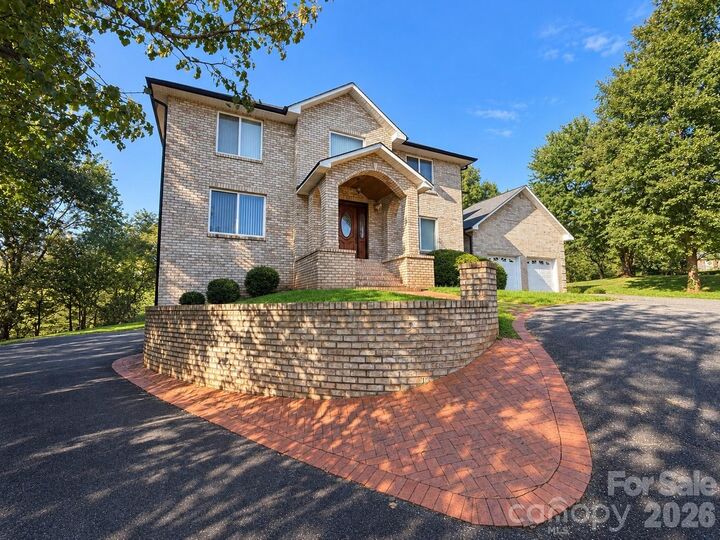 Property Photo: 5980 Willowbottom Road NC 28602