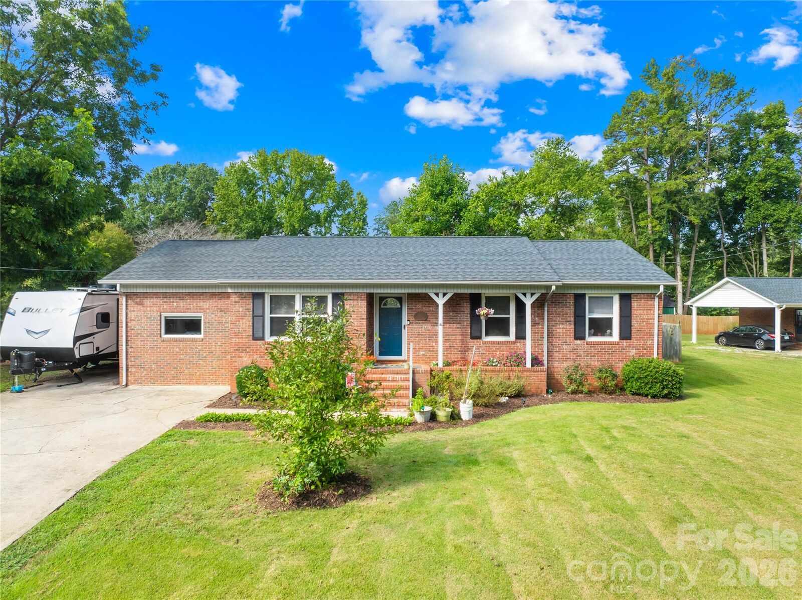 Property Photo: 508 Woodland Drive NC 28138
