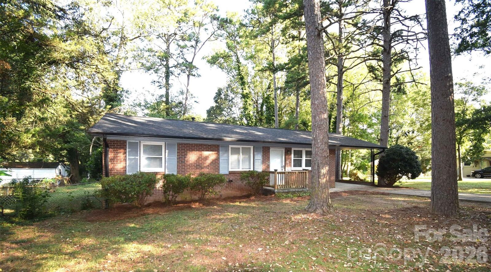 Property Photo:  2510 Briar Oak Drive  NC 28052 