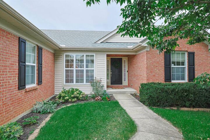 Property Photo: 992 Shephard Woods Court OH 45103