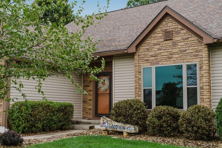 Property Photo:  7045 Sherbrook Drive  OH 43082 